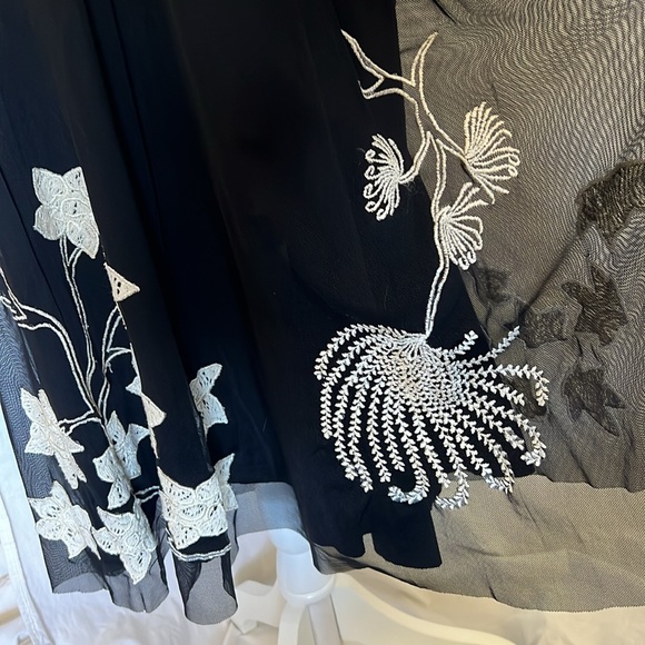 Basil & Maude black dress size medium polyester bodice embroidered skirt - Picture 5 of 7